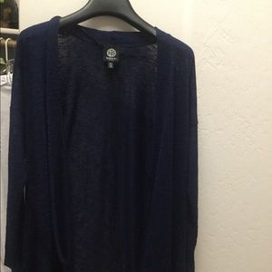 Bobeau Top size ps made in USA new navy blue
